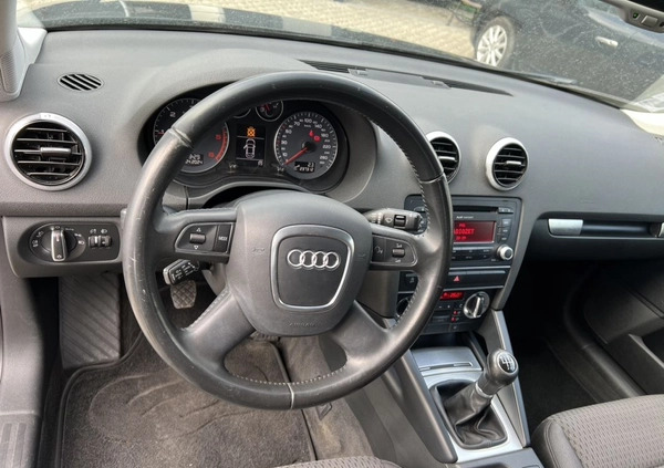 Audi A3 cena 29700 przebieg: 237000, rok produkcji 2011 z Ostrołęka małe 172